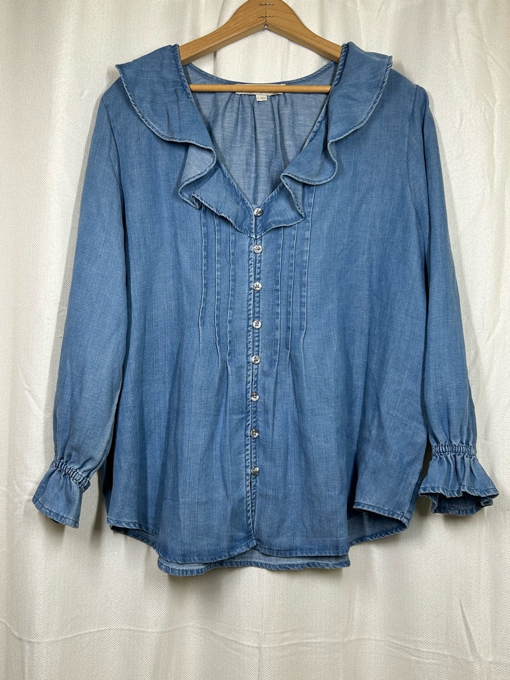 Loft Blue Chambray Denim Shirt Size XL Ruffled Button Down V-neck